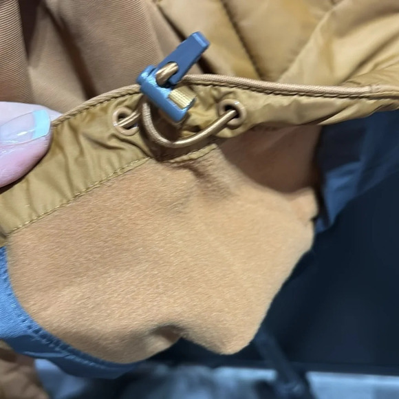 Carhartt Rain Defender Insulated, 2 warmer relaxed fit lightweight puffer jacket - Picture 10 of 14